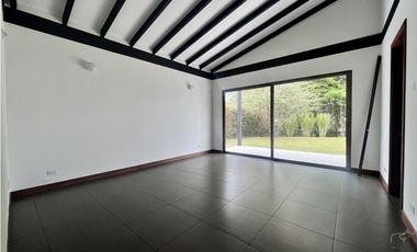 Venta de Casa  campestre en el Retiro