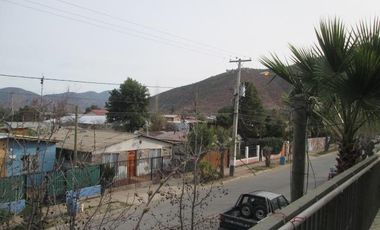 Amplia Casa De Dos Pisos Se Vende En El Centro De Curacavi ! E