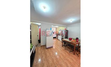 Oportunidad, Casa Multifamiliar En Ventanilla Con Entrada Independiente