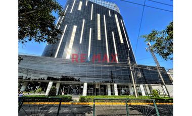 Se Vende Local Comercial, primer y segundo piso con un area total de 1203.1  m2 en Torre Omega.

Se encuentra en un entorno de oficinas PREMIUM Con