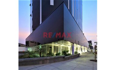 Se Vende Local Comercial, primer y segundo piso con un area total de 1203.1  m2 en Torre Omega.

Se encuentra en un entorno de oficinas PREMIUM Con