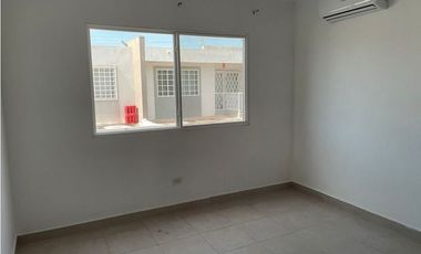 SE VENDE HERMOSA CASA EN PH VICTORIA CON 2 NIVELES