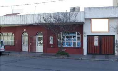 Excelente lote con construcción en pleno Chauvin