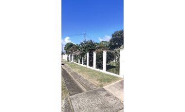 Venta: Casa de 3 recámaras a dos calles de la interamericana en Antón.