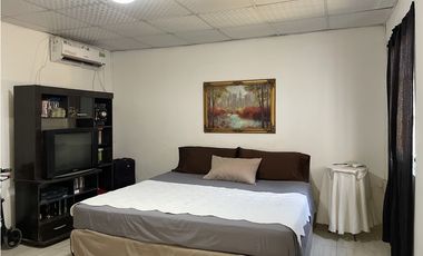 Venta: Casa de 3 recámaras a dos calles de la interamericana en Antón.