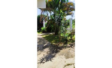 Venta: Casa de 3 recámaras a dos calles de la interamericana en Antón.