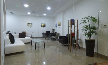 ALQUILER DE OFICINAS EN TRUMP TOWER-2516DM