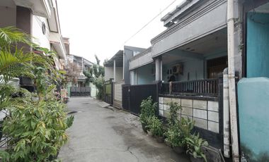 Rumah 2 Lt Bebas Banjir 10 Mnt ke Stasiun Jati Mulya Siap Huni J-44706