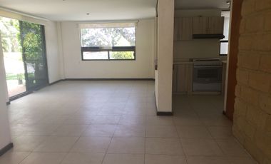 Casa fraccionamiento en la lateral de la recta RENTA $24,950,000.00