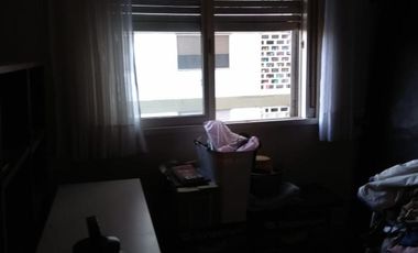 Vendo Dpto. frente Estación Temperley. Calle 14 de Julio 10. Son 3 ambientes. EXCELENTES.