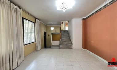 casa en arriendo en los colores. Cod A6612