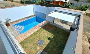 Vendo Hermoza Casa De Playa Con Piscina Dentro De Condominio - Bujamas