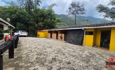 finca en venta en urbano. Cod V6574