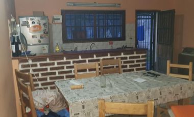 AMPLIA CASA CON FONDO