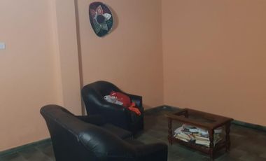 AMPLIA CASA CON FONDO