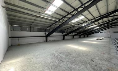 MM/Se Alquila Espectacular Bodega Local 950 mts en Curundú $6.500.oo