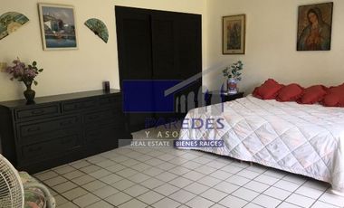 A39 Amplia casa en Golondrinas Campo de Golf de 3 recamaras Ixtapa