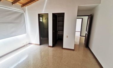 PR15136 Apartamento en arriendo en el sector Los Balsos