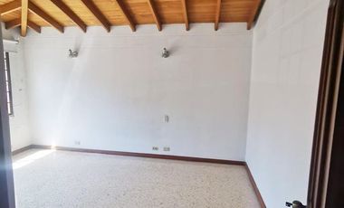 PR15136 Apartamento en arriendo en el sector Los Balsos