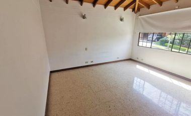PR15136 Apartamento en arriendo en el sector Los Balsos