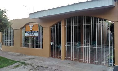 Casa en venta - 3 dormitorios 2 baños - Cochera - Tolosa, La Plata