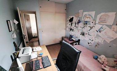 Casa con Departamento en venta en Haedo Chico