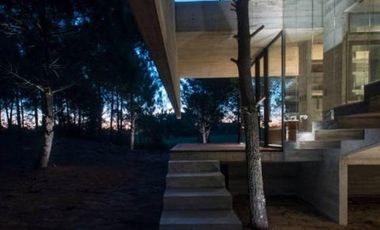 Casa en venta, barrio Golf 2, Costa Esmeralda.