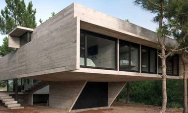 Casa en venta, barrio Golf 2, Costa Esmeralda.