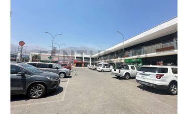 SE ARRIENDAN LOCALES COMERCIALES LA REINA