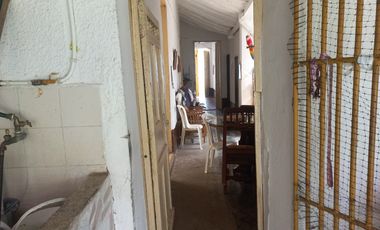 Gangazo, vendo casa 1º Piso de tapia y material en pleno corazón de Barbosa Antioquia, para remodelar o tumbar para un proyecto de vivienda.