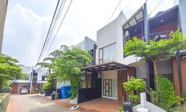 Rumah 2 Lt Strategis 10 Mnt ke Paradise Walk Serpong Siap KPR J-39295