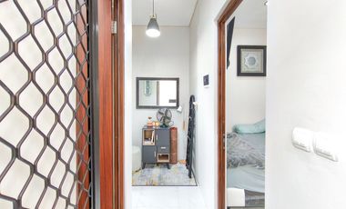 Rumah 2 Lt Strategis 10 Mnt ke Paradise Walk Serpong Siap KPR J-39295