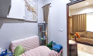 Rumah 2 Lt Strategis 10 Mnt ke Paradise Walk Serpong Siap KPR J-39295