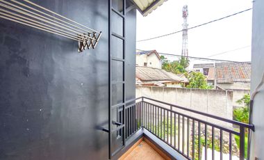 Rumah 2 Lt Strategis 10 Mnt ke Paradise Walk Serpong Siap KPR J-39295