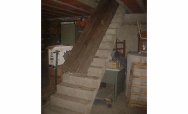 Galpón 240 M2 con entrepiso de losa de 100 M2