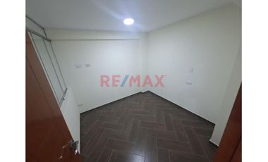 Estrena Tu Depa En Alquiler – Moderno, Con Ascensor Y 2 Dormitorios En Campoy