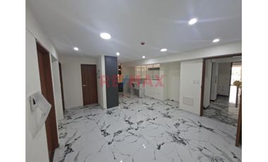 Estrena Tu Depa En Alquiler – Moderno, Con Ascensor Y 2 Dormitorios En Campoy