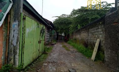 Rumah dan Gudang di Jl. Pelabuhan II kota Sukabumi Jawa Barat. | BEJETSUDRAJAT