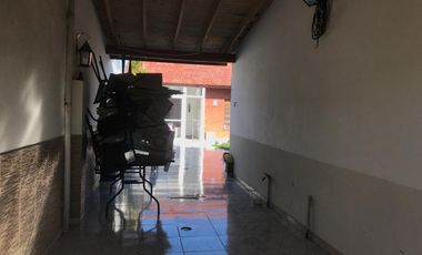 Casa 4 Amb. En Venta y 2 Departamentos a Estrenar - Rafael Castillo