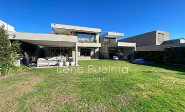 Casa en Venta en Panoramica Sur / Los Nogales