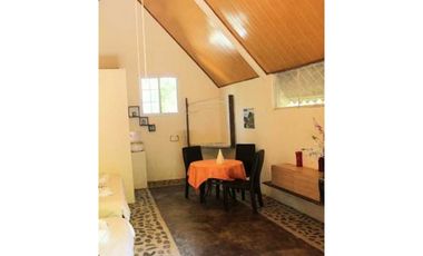 VENTA DE HOTEL EN EL VALLE DE ANTÓN CON HERMOSAS CABAÑAS