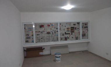 SE ALQUILAN OFICINAS EN COMPLEJO VENEZUELA 114 DE VIEDMA