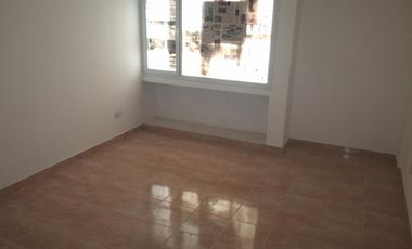 SE ALQUILAN OFICINAS EN COMPLEJO VENEZUELA 114 DE VIEDMA