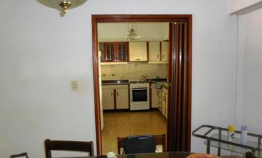 PORTELA 1350 EXCELENTE CASA DE 4 DORMITORIOS LOTE 8,66 X 78