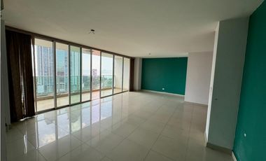 VENTA  APARTAMENTO EN COSTA DE ESTE  188M2 3REC+SERVICIO PH SEVILLA