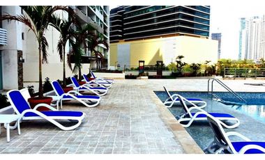 VENTA  APARTAMENTO EN COSTA DE ESTE  188M2 3REC+SERVICIO PH SEVILLA