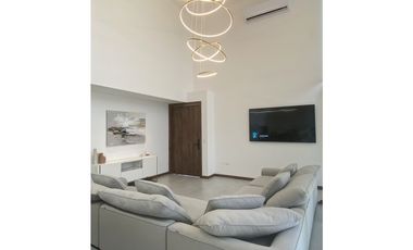 Exclusiva Casa de Playa, Amoblado. Urbanización Ciudad del Mar