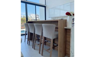 Exclusiva Casa de Playa, Amoblado. Urbanización Ciudad del Mar