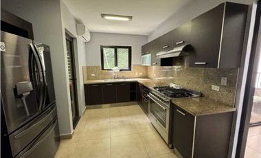 ALQUILER APARTAMENTO EN EMBASY CLUB 200 M2 3 RECAMARAS