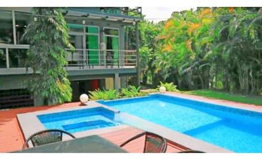 Casa en Albook con piscina de 4 recamaras 430m2 y 3 parking